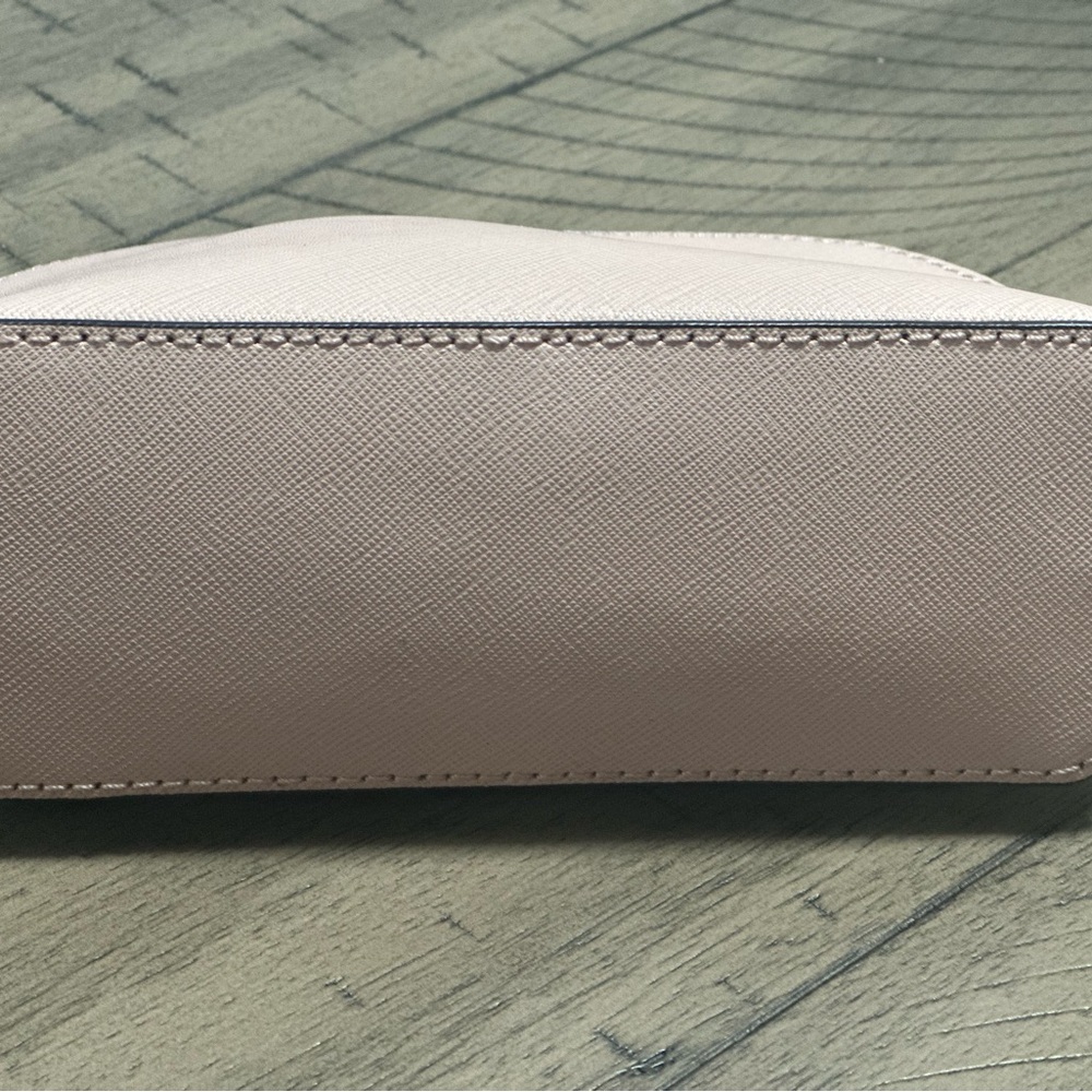 Michael Kors Cosmetic Bag - Picture 3 of 7
